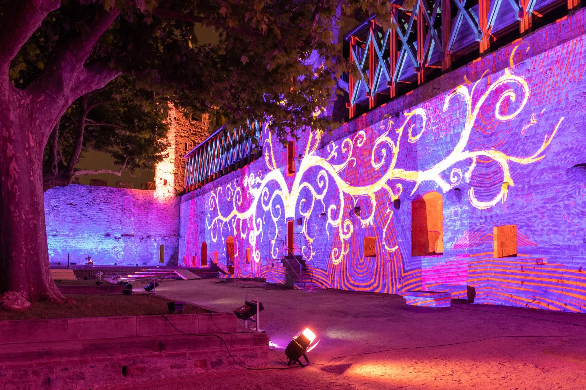 parcours nocturne été cité de carcassonne