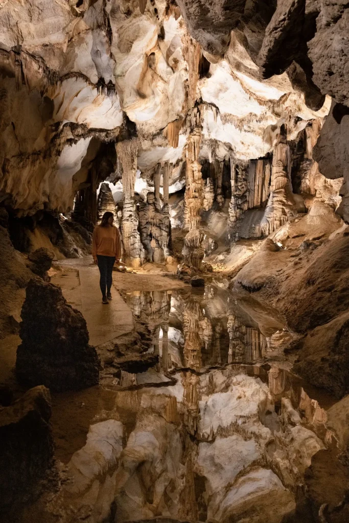 visite-grotte-limousis-proche-carcassonne